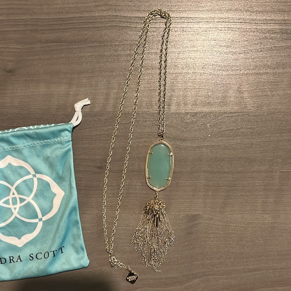 Kendra Scott Rayne Necklace - Picture 2 of 2